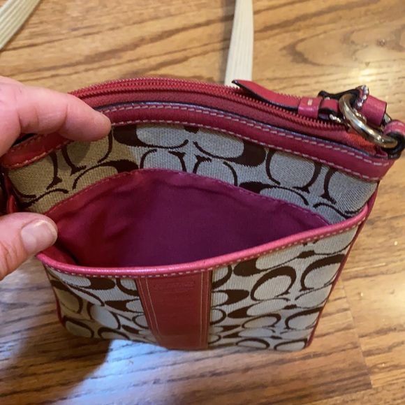 COACH Crossbody Pink Stripe adjustable Purse Bag - Picture 6 of 13